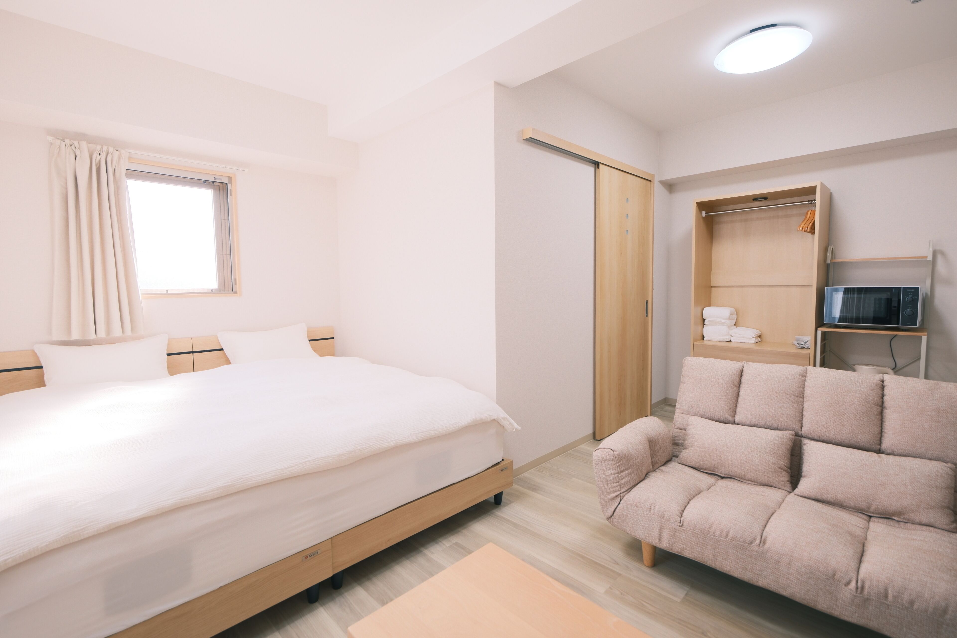 Deluxe Room, 1 King Bed, Balcony