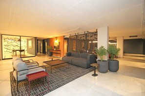 Interior - Stylish Studio Circa 2101 in Sandton (Johannesburg)