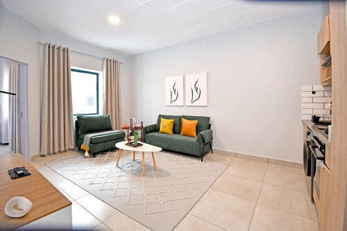 Stylish and Slick Two Bedroom In Circa Illovo