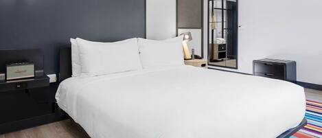 Iron/ironing board, free WiFi, bed sheets