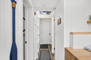 Interior - Easy Family Stay Steps from Popponesset (Mashpee)