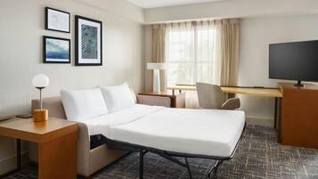 BĂŒgeleisen/BĂŒgelbrett, kostenloses WLAN, BettwĂ€sche