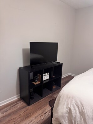 1 Schlafzimmer, Bügeleisen/Bügelbrett, kostenloses WLAN, Bettwäsche