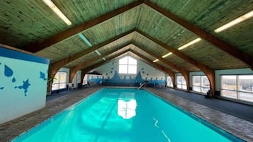 Innenpool, beheizter Pool