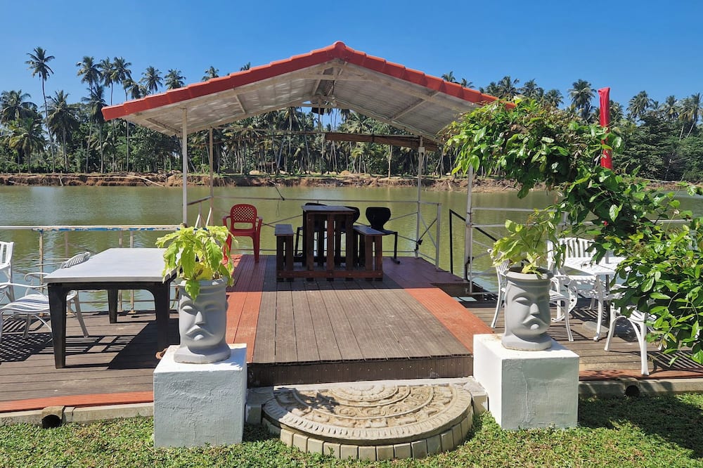 JKL Maha Oya Villa