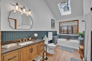 Shower, hair dryer, towels, soap - Lake View Retreat, Game Rm, Firepit, Lake Access (pocono lake)