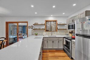 Fridge, microwave, oven, stovetop - Lake View Retreat, Game Rm, Firepit, Lake Access (pocono lake)