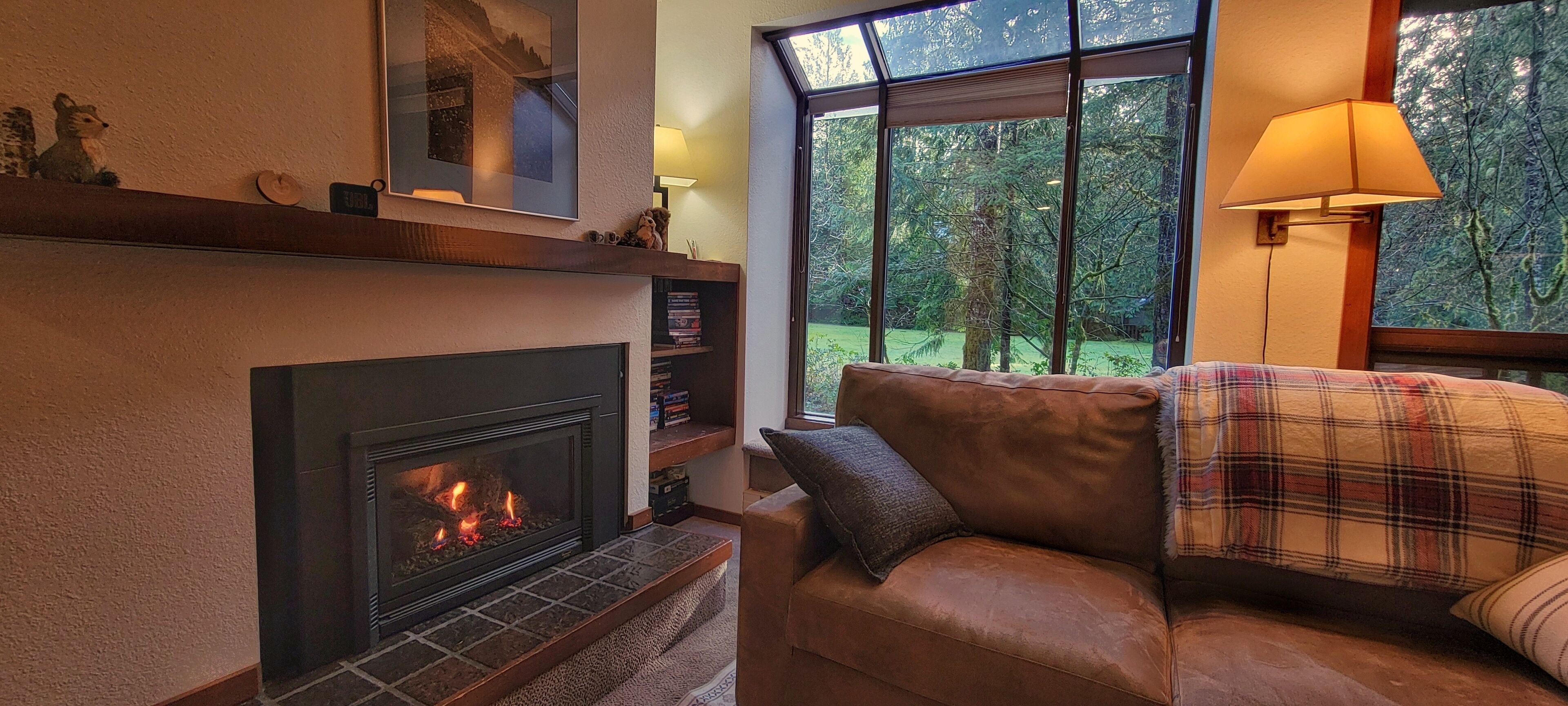Family-friendly Mt. Baker Resort Condo  Pool, Hot Tub, Pets Ok - Glacier, WA