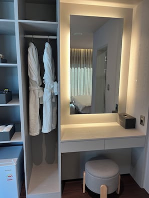 Deluxe Suite, Mountain View | Interior - HOTEL HONGSAM VILLE (Jinan)