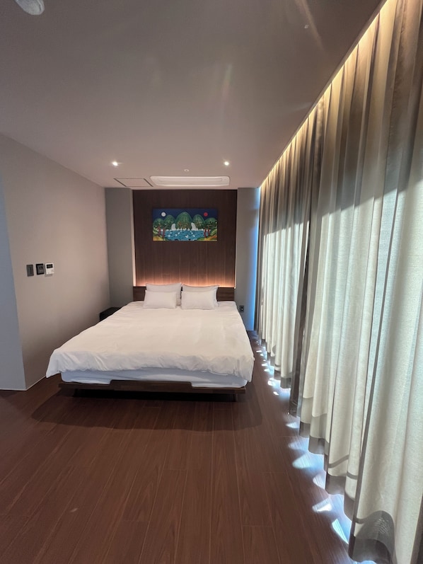 Deluxe Suite, Mountain View | In-room safe, free WiFi - HOTEL HONGSAM VILLE (Jinan)