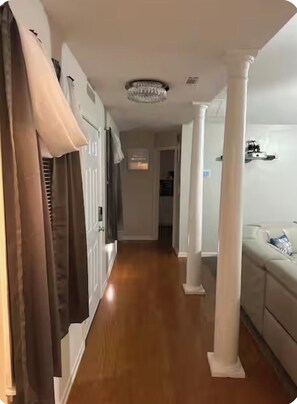 Interior - Superb 4-bedroom house with AC in charming Jonesboro (Jonesboro)