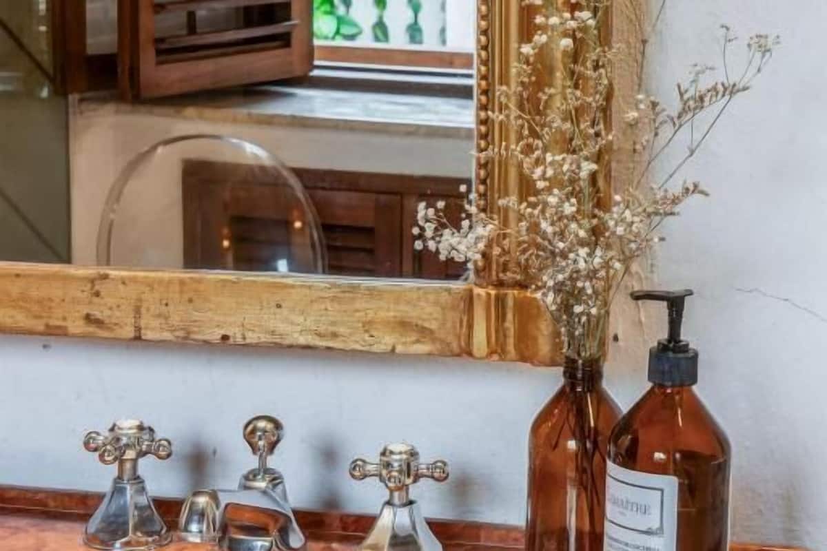 Habitación Deluxe con 2 camas individuales, balcón | Baño