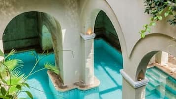 Alberca al aire libre