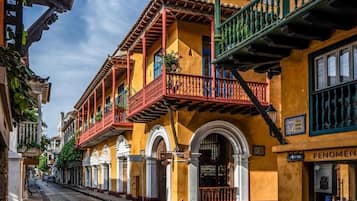 Villa Deluxe, balcón, vista a la ciudad | Exterior