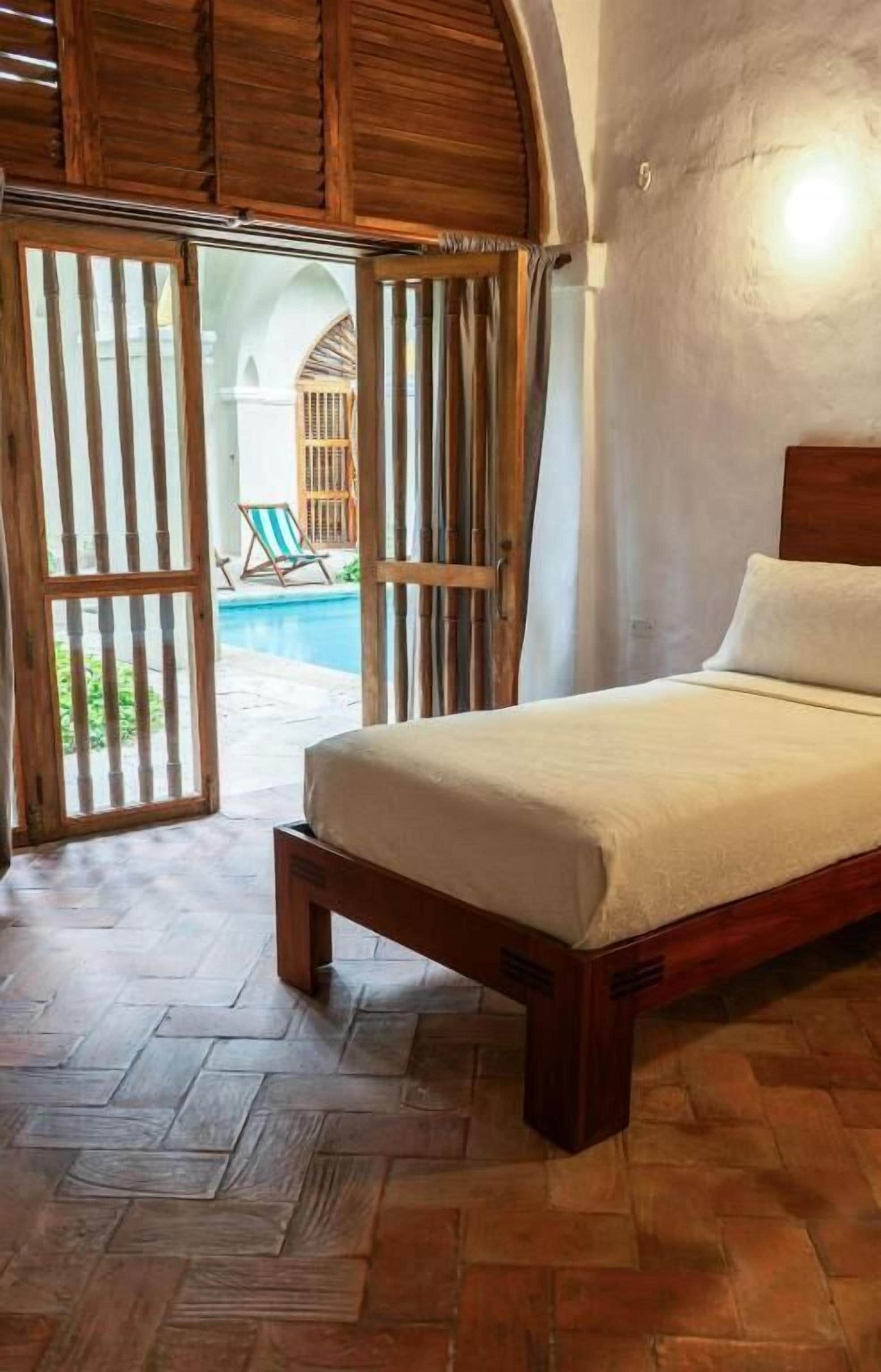 Habitación doble, vista al patio | Wifi gratis 