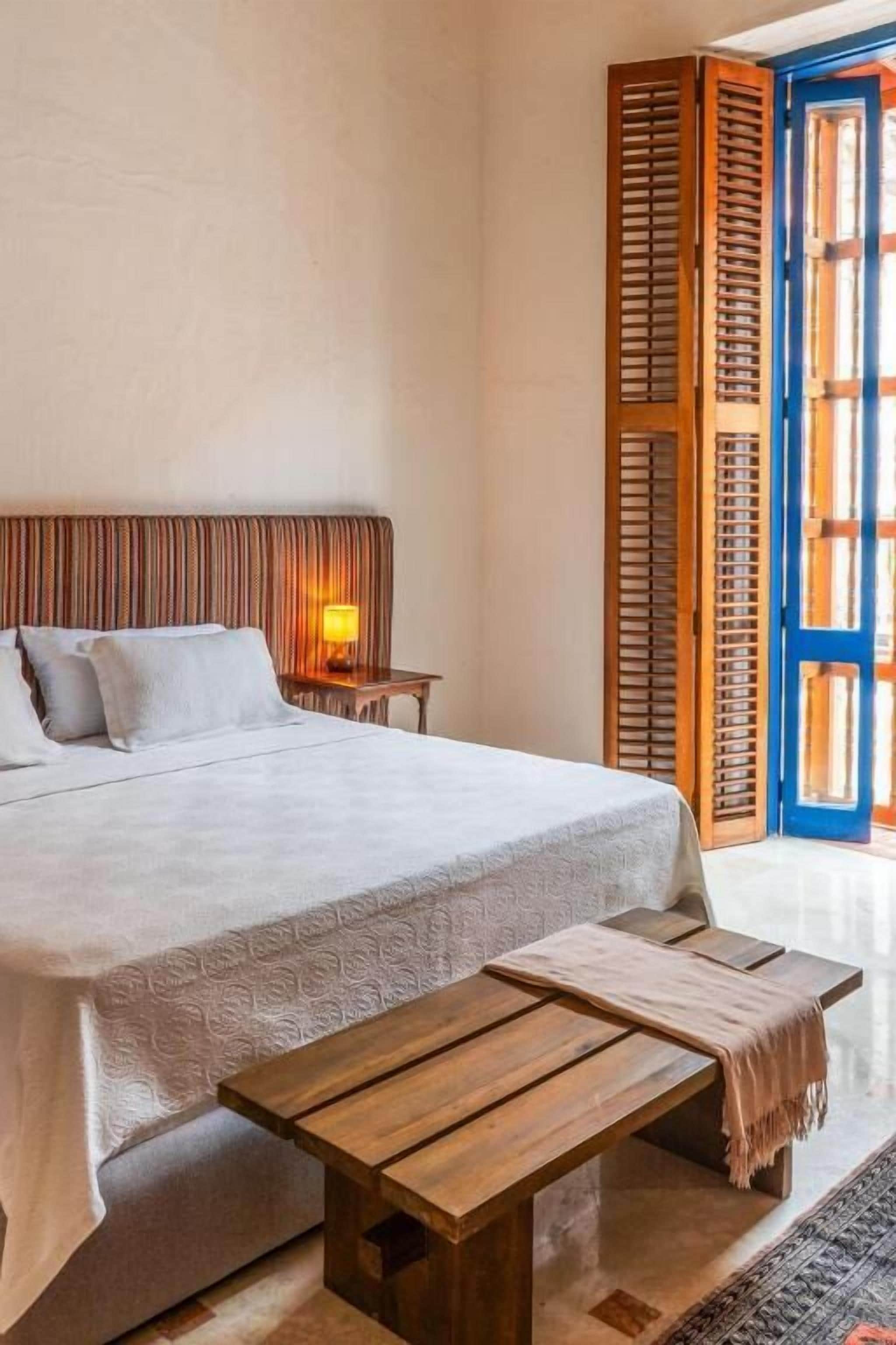 Habitación cuádruple Premium, balcón | Wifi gratis 