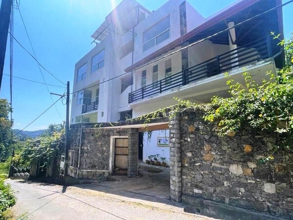 Exterior - Kandy Hotel Riverline Resort (Kandy)