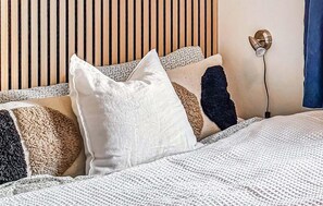 1 bedroom, free WiFi - Cozy apartment in Skulestadmo with WiFi (Skulestadmo)