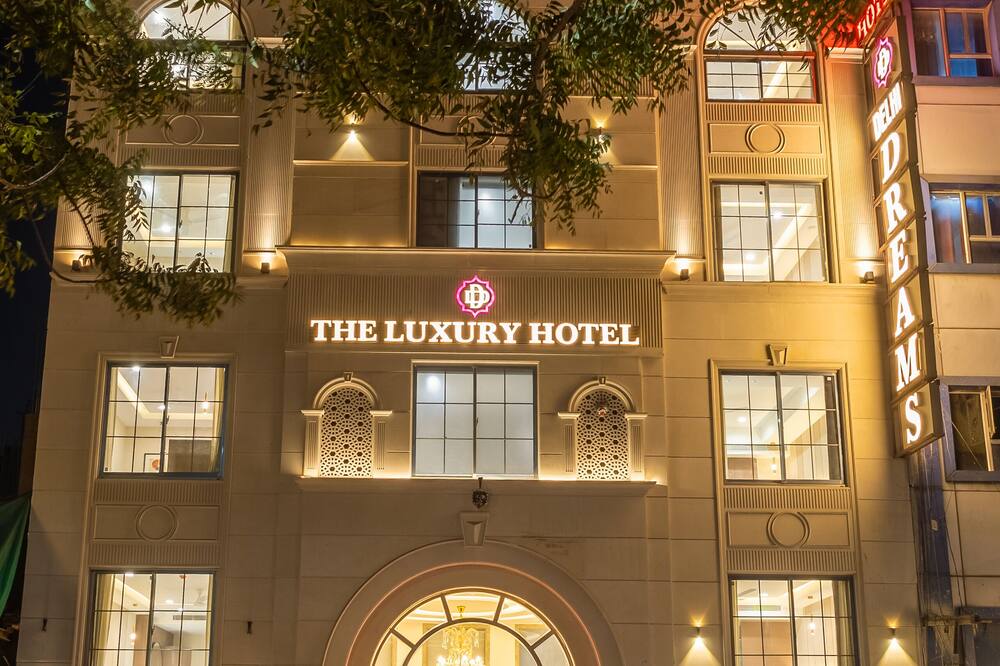 The Delhi Dreams - A Luxury Hotel