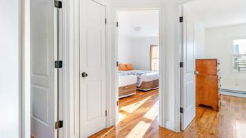 5 dormitorios, escritorio, wifi y ropa de cama