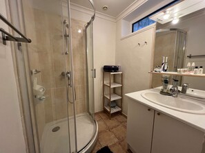 Bathroom - House for 6 guests with air conditioning and Wi-Fi – Hyères Port (HYERES)