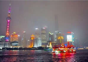 Serene King Room | Terrace/patio - JinglaiHotelShanghai People's Square (Shanghai)