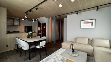 Apartment | Living area