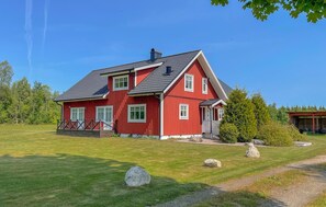 Exterior - Gorgeous home in Ljungby with WiFi (Ljungby)
