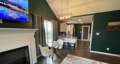 Quiet Home Away from Home Retreat in Clarksville!