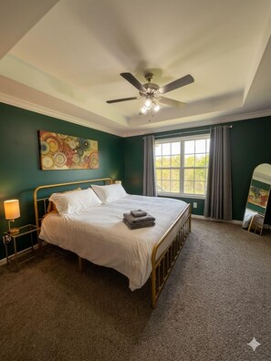 2 bedrooms, desk, iron/ironing board, free WiFi