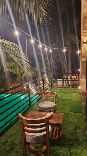 Alpine Aura(private pool) | Free WiFi - Chaitanya Nyahari Niwas (Malvan)