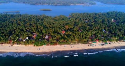 Chaitanya Nyahari Niwas