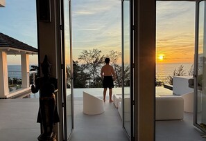 Interior - Surin Beach Seaview Luxury Villa with Pool (Tambon Choeng Thale)