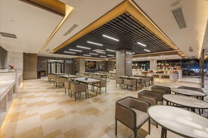 Morgunverður og hádegisverður í boði, kínversk matargerðarlist