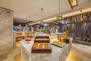 Breakfast, lunch, dinner served; Chinese cuisine 