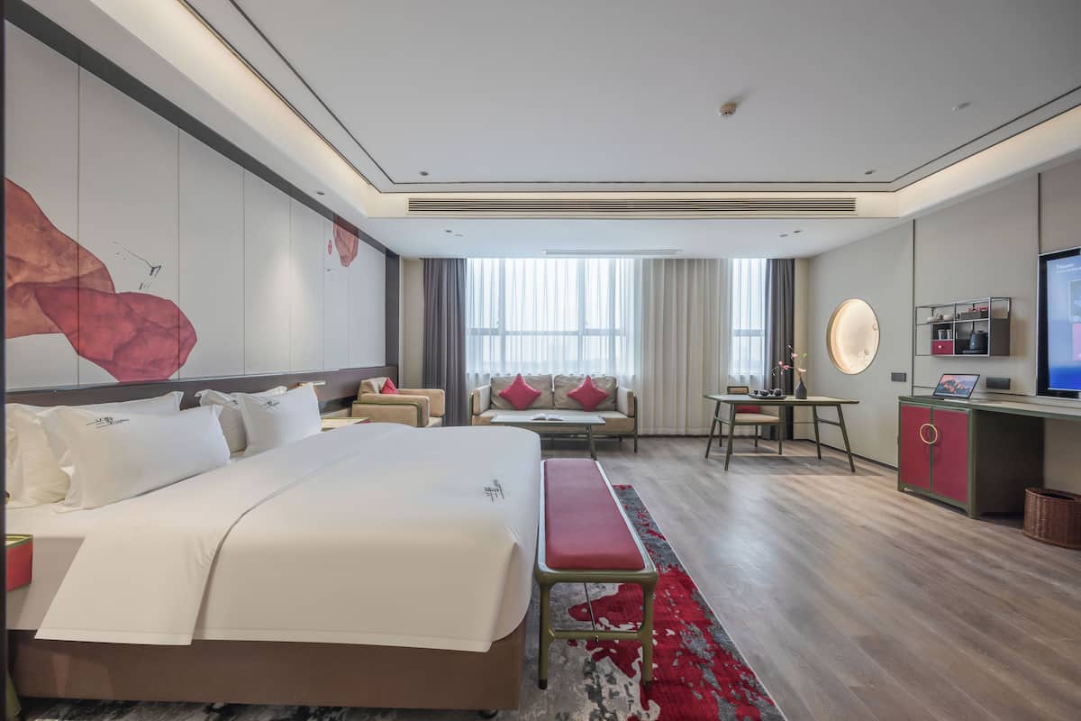 Deluxe Double Room, City View