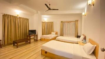 Iron/ironing board, free WiFi