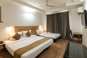 Desk, laptop workspace, blackout drapes, free WiFi - First By JPM (New Delhi)