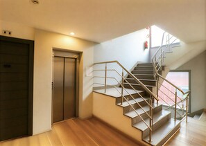 Deluxe Room | Interior - First By JPM (New Delhi)