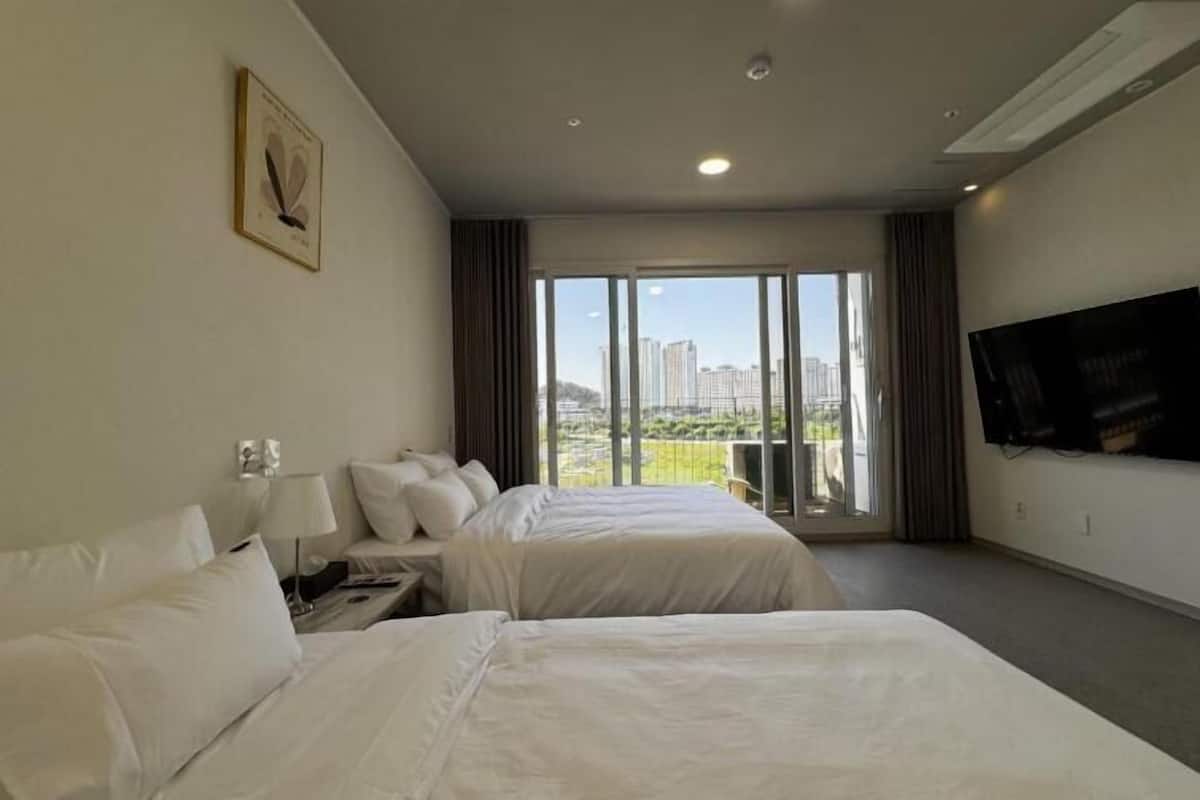 Junior Suite, Balcony, River View