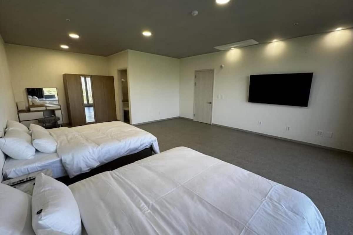 Family Suite, River View