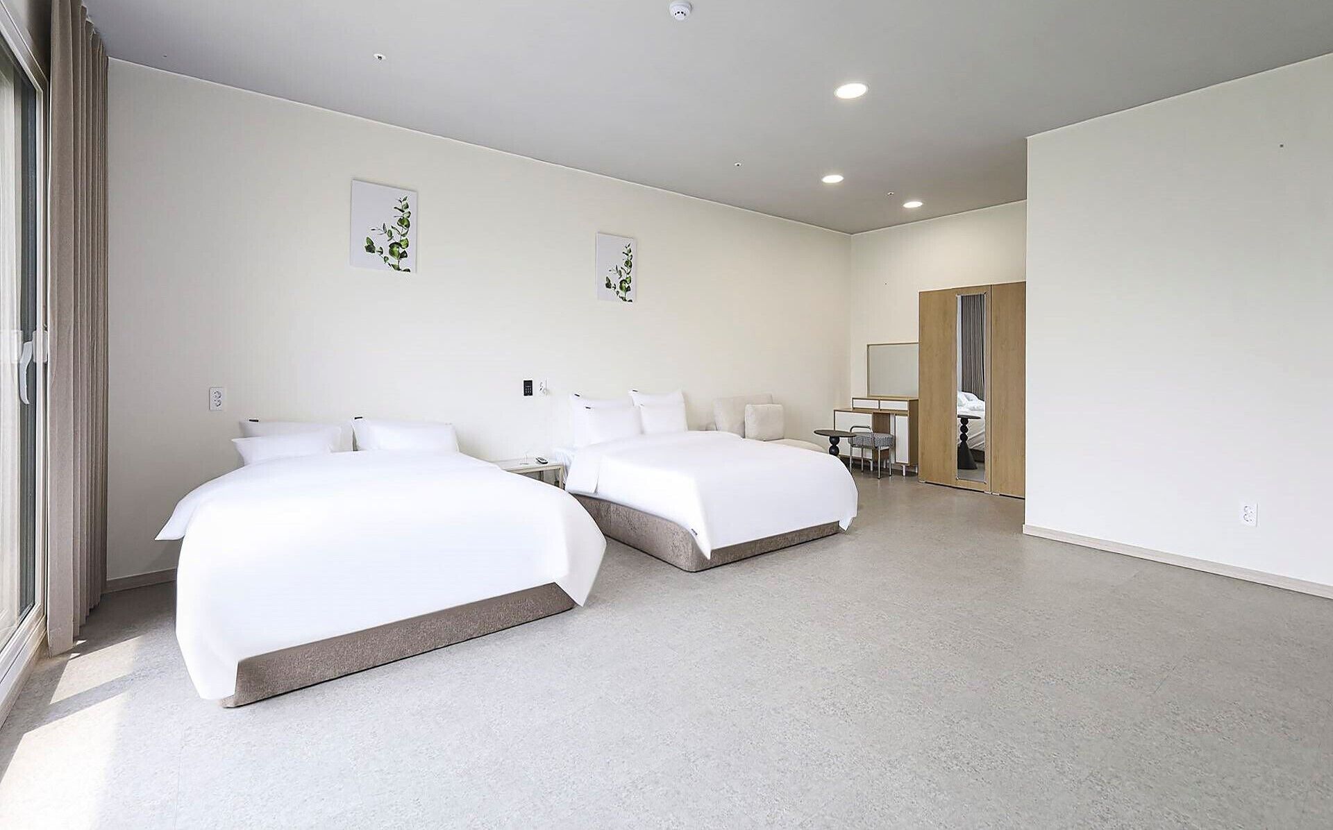Family Suite, River View | Desk, laptop workspace, free WiFi