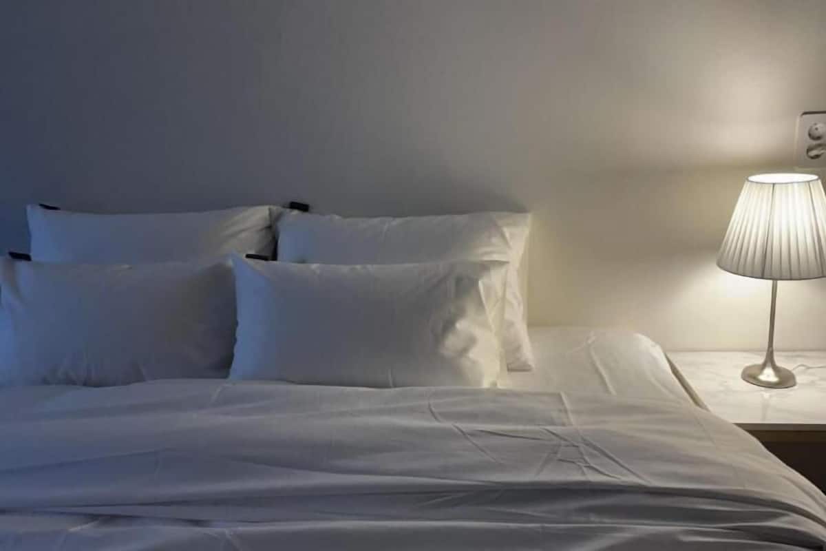 Deluxe-Doppelzimmer | Schreibtisch, laptopgeeigneter Arbeitsplatz, kostenloses WLAN