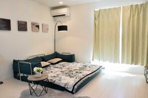 4 bedrooms, iron/ironing board, free WiFi, bed sheets - M HOUSE 4LDK Station 5mins walk JR Loop/Nanba/USJ (大阪市生野区鶴橋)