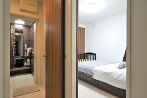 4 chambres, fer et planche à repasser, Wi-Fi gratuit, draps fournis