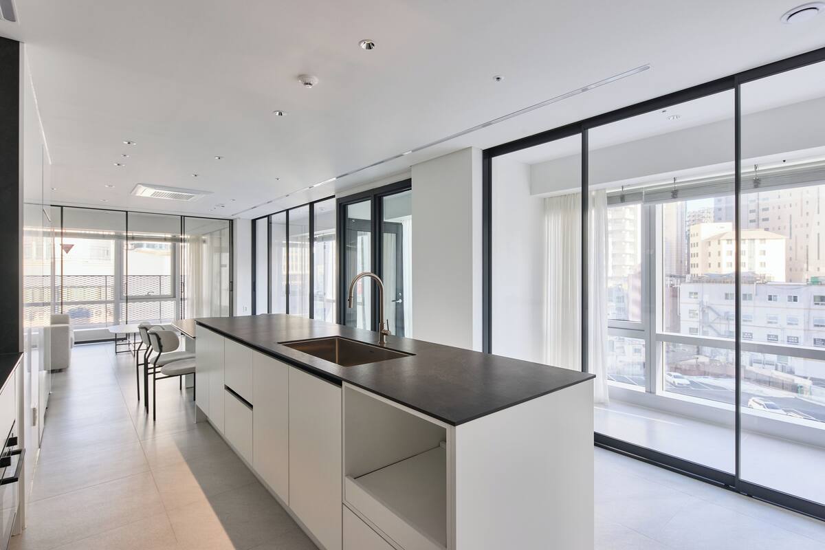 Deluxe (View Free / Corner / Double) | Free WiFi