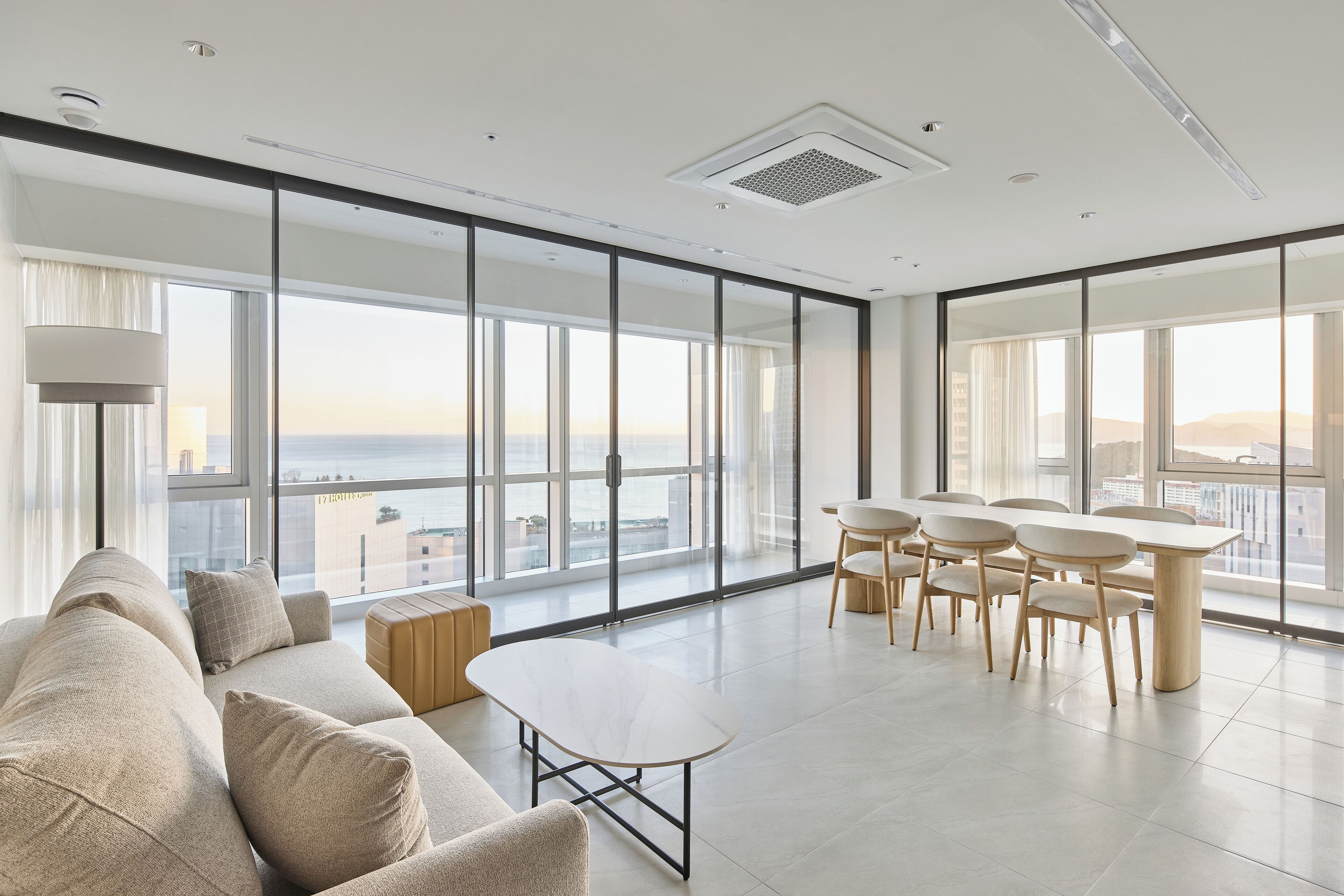 Premier Suite (View Free / Double + 2 Singles) | Free WiFi