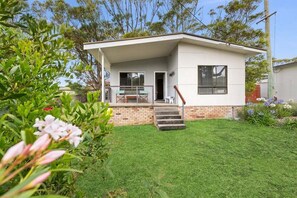 Exterior - Kia-Ora ~ Cottage in Bendalong (Bendalong)