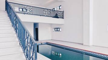 Apartamento económico, balcón, vistas a la ciudad | Piscina