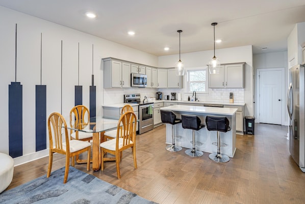 Fridge, microwave, stovetop, dishwasher - 6 Mi to Broadway: Nashville Townhome w/ Balcony! (Nashville)